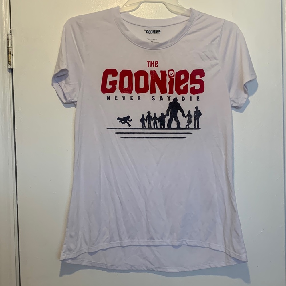 Goonies t shirt. Size 2x. Slim fit.